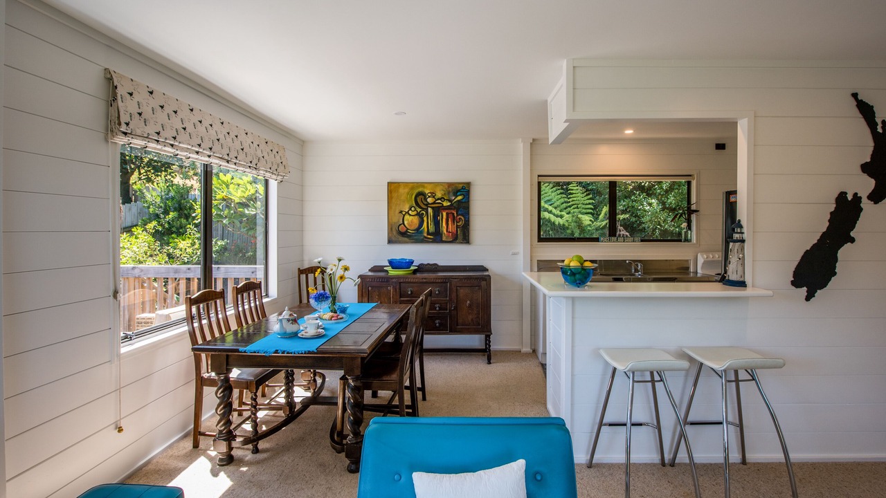 Photo of Others in Surfdale