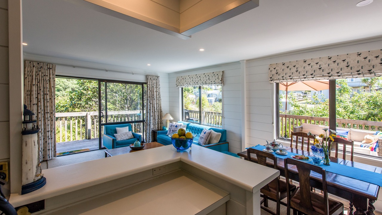 Photo of Others in Surfdale