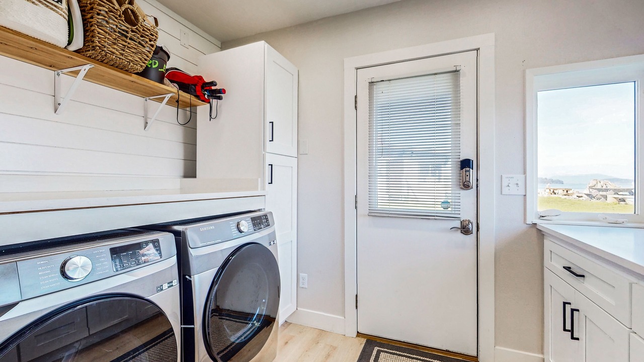 Photo of Others in Bow