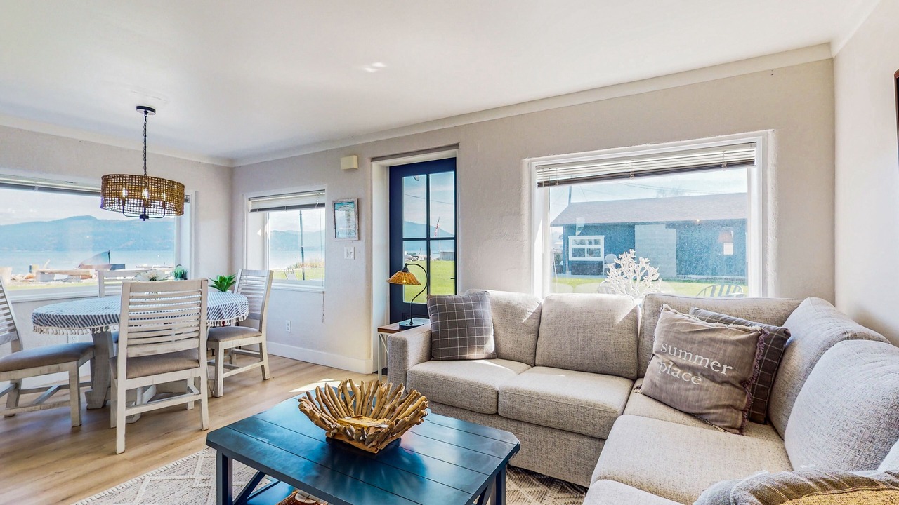 Photo of Livingroom in Bow