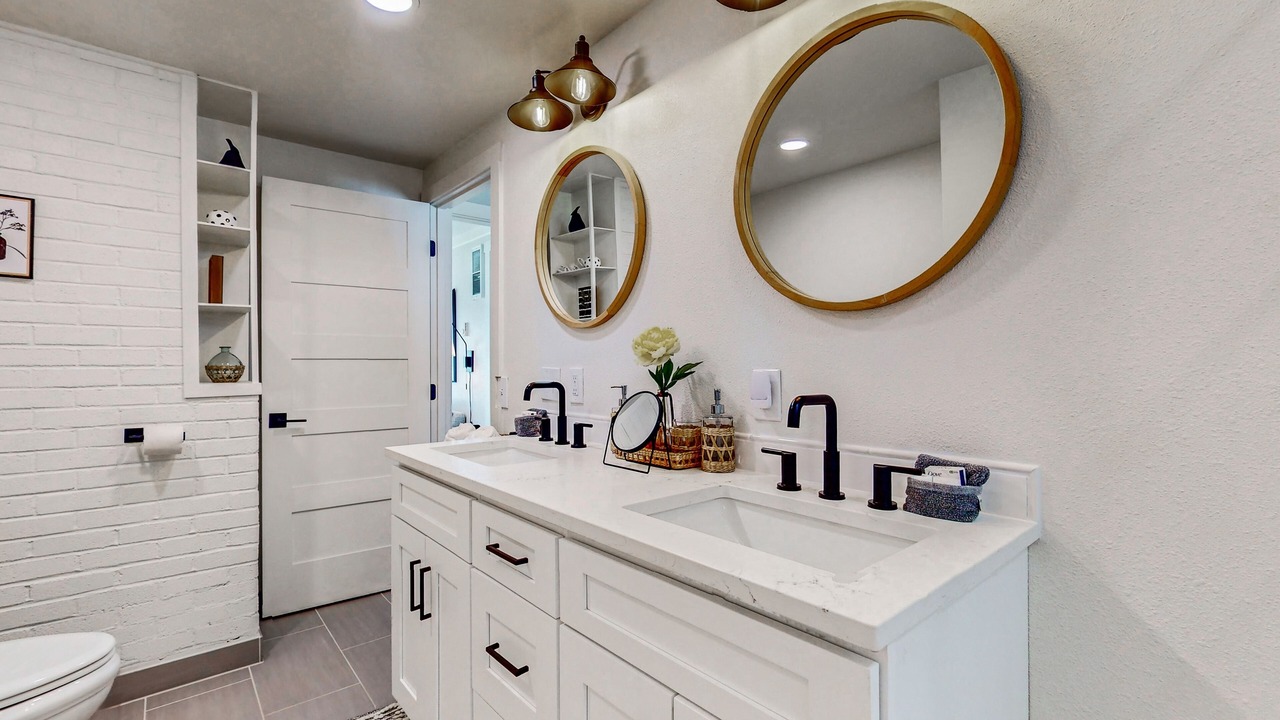 Photo of Bathroom in Bow