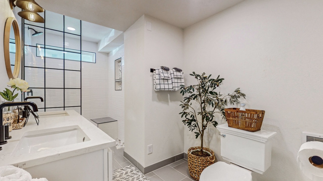 Photo of Bathroom in Bow