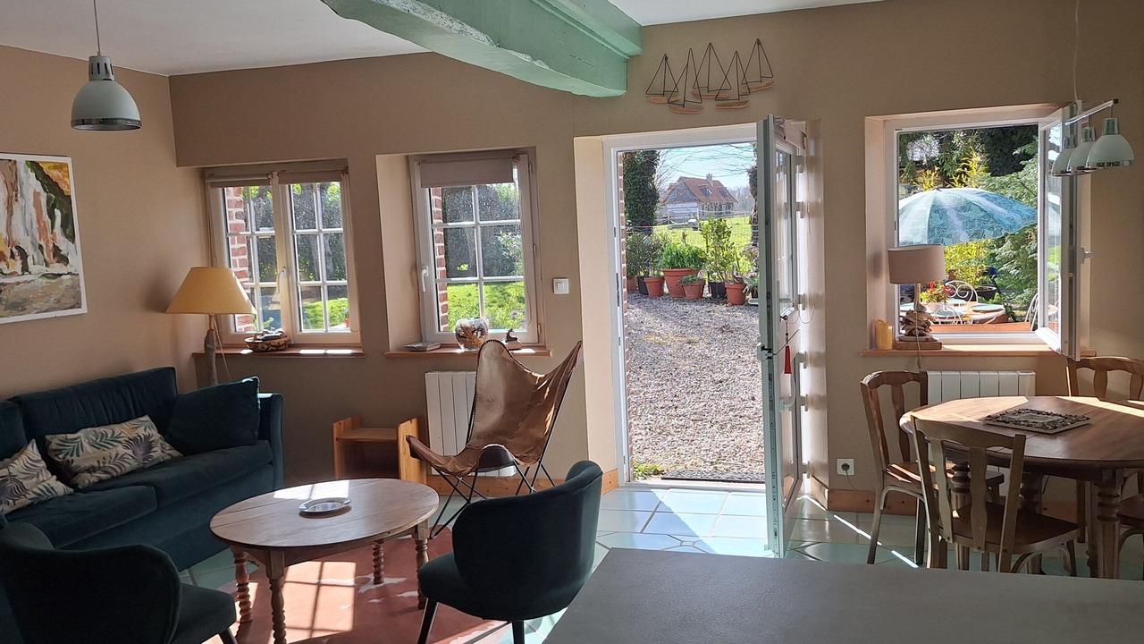 Photo of Livingroom in Derchigny
