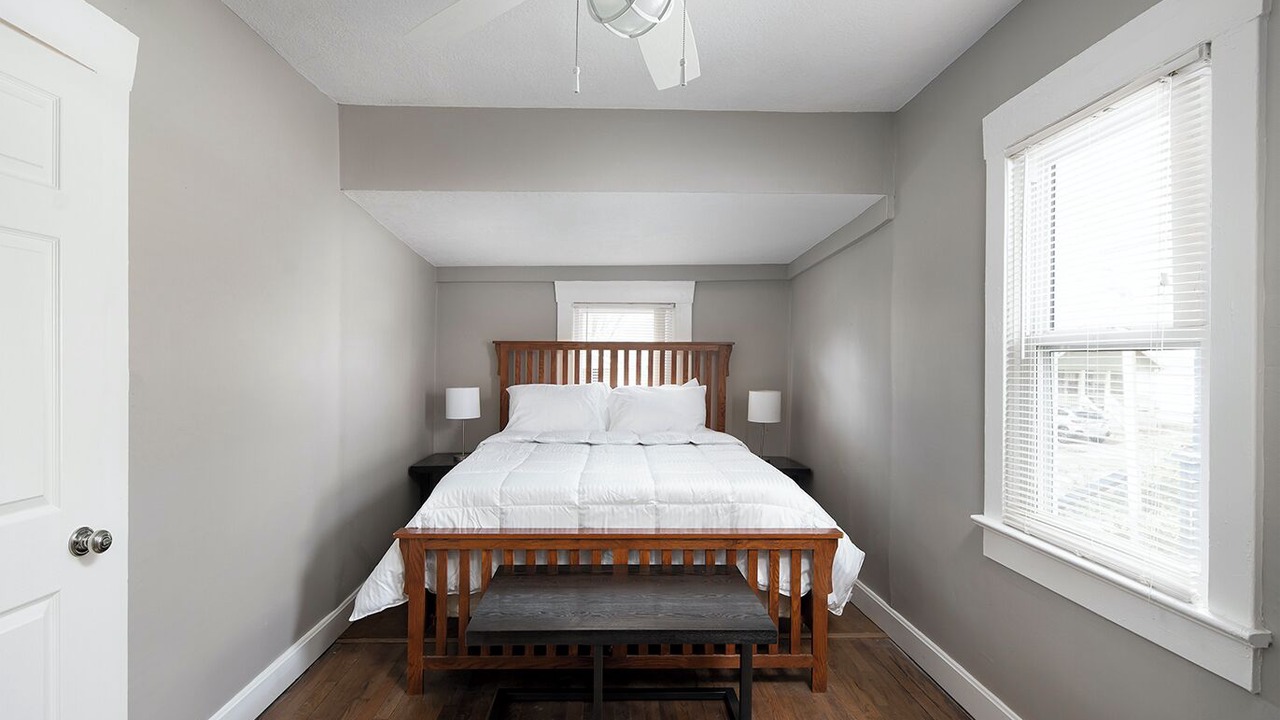 Photo of Bedroom in Ward Parkway