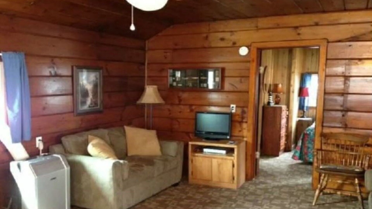 Photo of Livingroom in Bayview