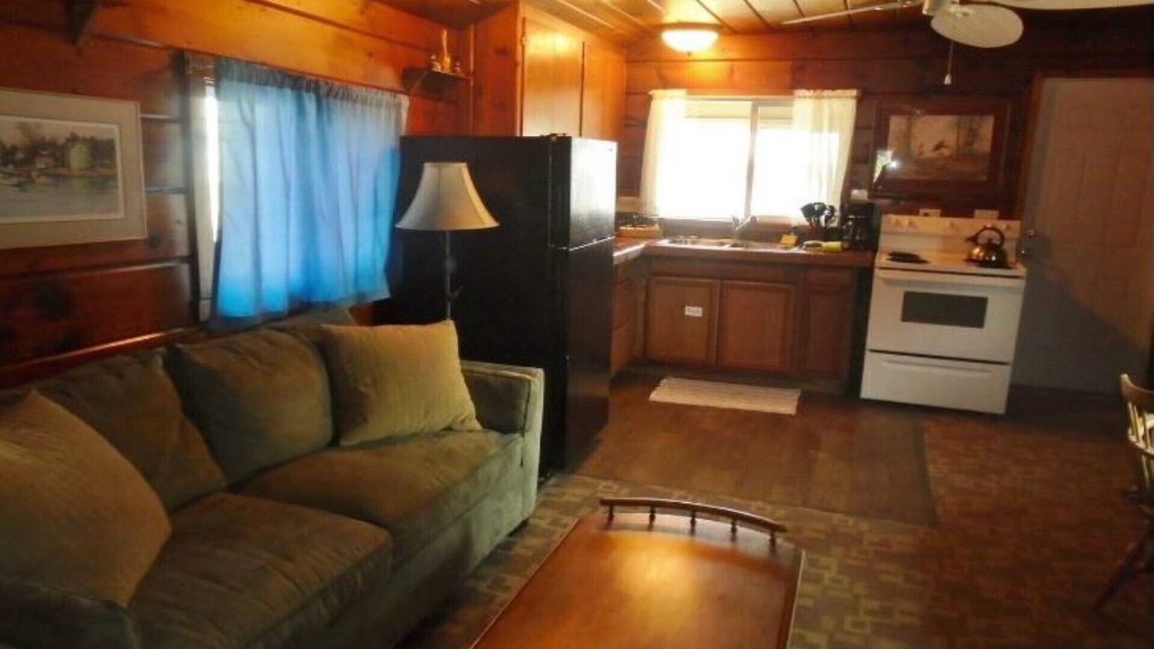 Photo of Livingroom in Bayview