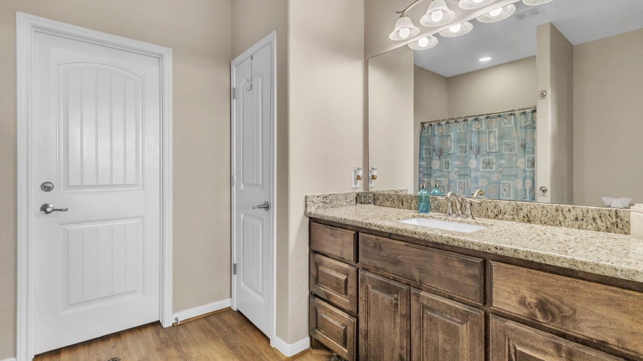 Photo of Bathroom in Port Bolivar