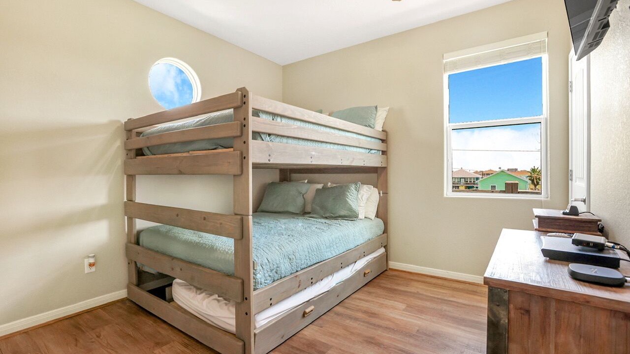 Photo of Bedroom in Port Bolivar