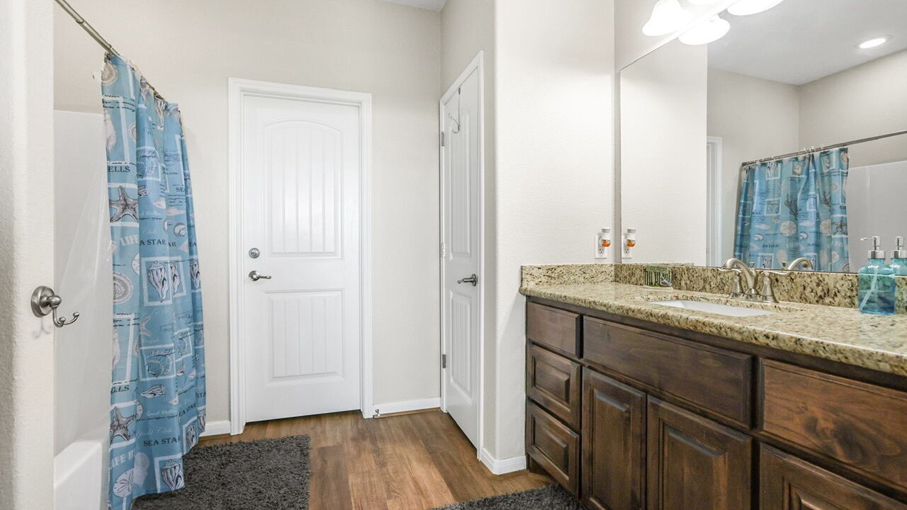 Photo of Bathroom in Port Bolivar