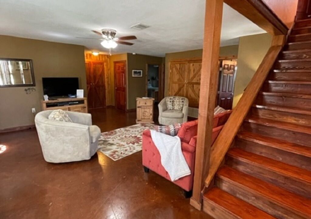 Photo of Livingroom in Canyon Lake