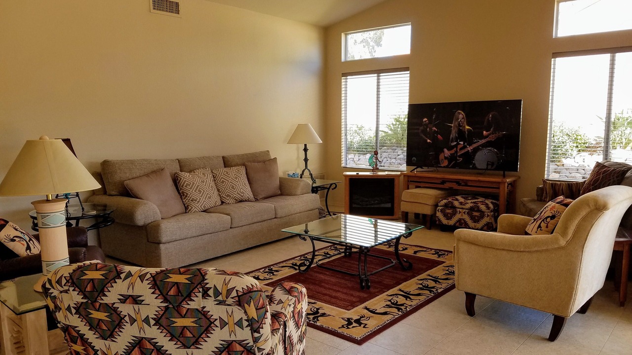 Photo of Livingroom in Saddlebrooke