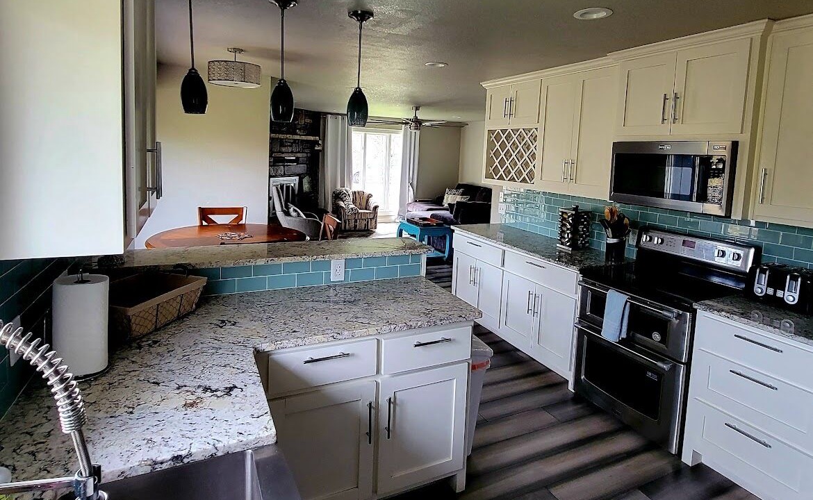 Photo of Kitchen in Eureka Springs