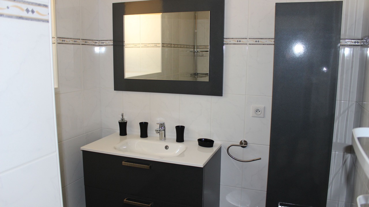 Photo of Bathroom in Saint-Cernin
