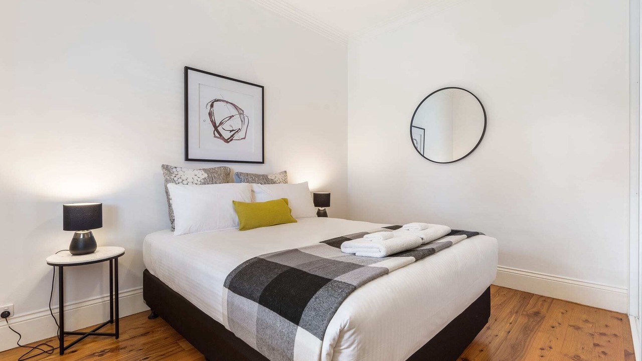 Photo of Bedroom in Orange