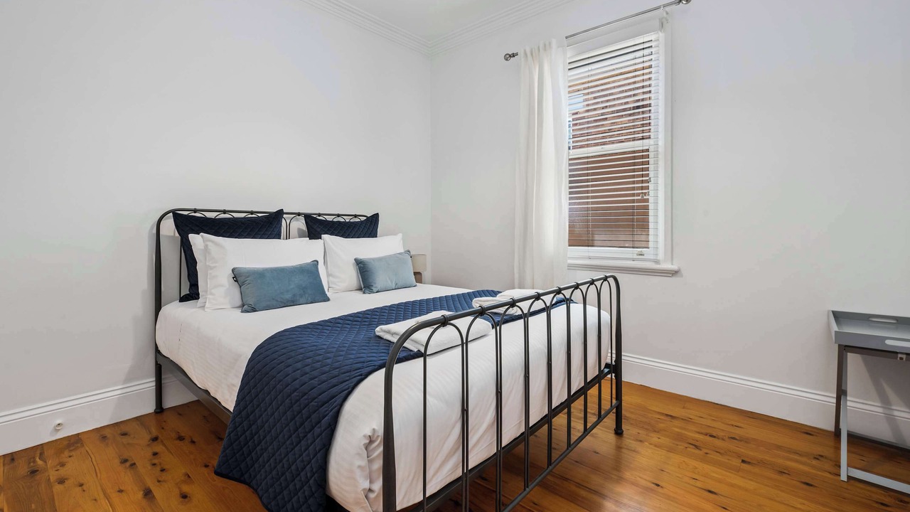 Photo of Bedroom in Orange