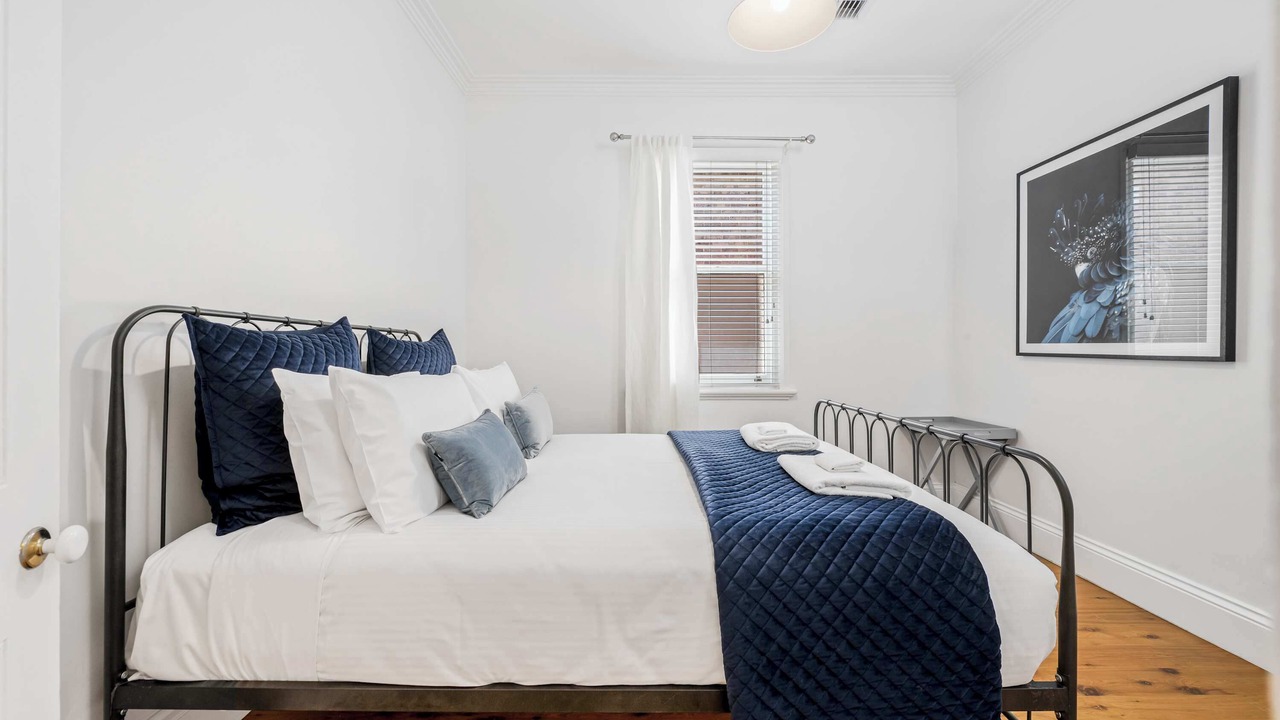 Photo of Bedroom in Orange