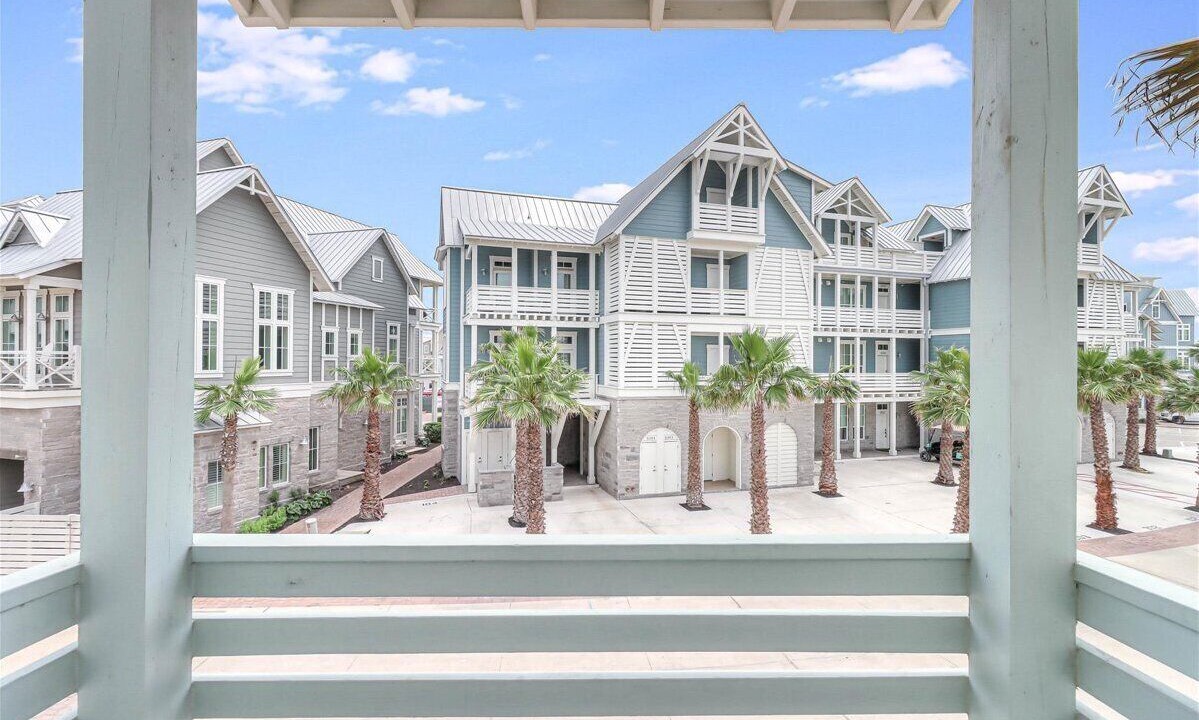 Photo of Patio Balcony in Cinnamon Shore