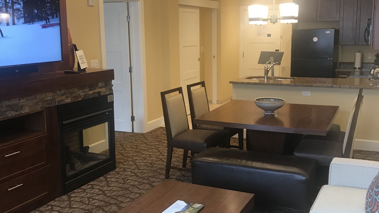 Photo of Livingroom in Avon