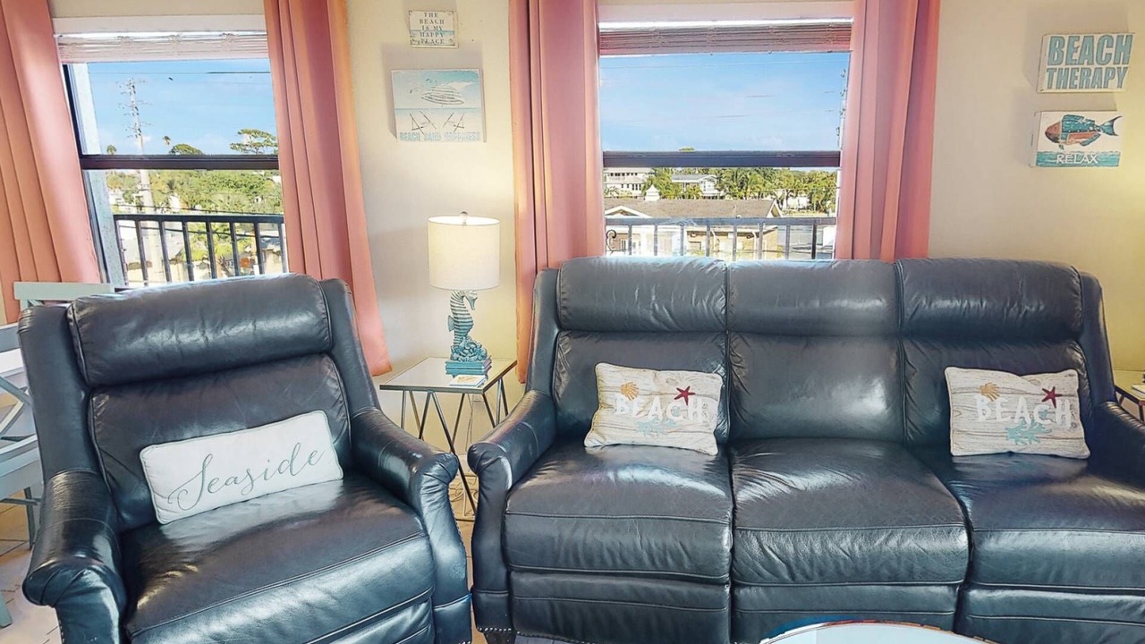 Photo of Livingroom in Belle Vista