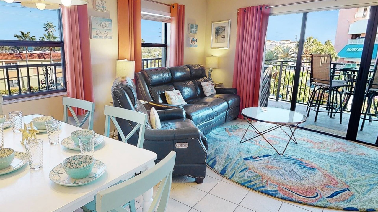 Photo of Livingroom in Belle Vista