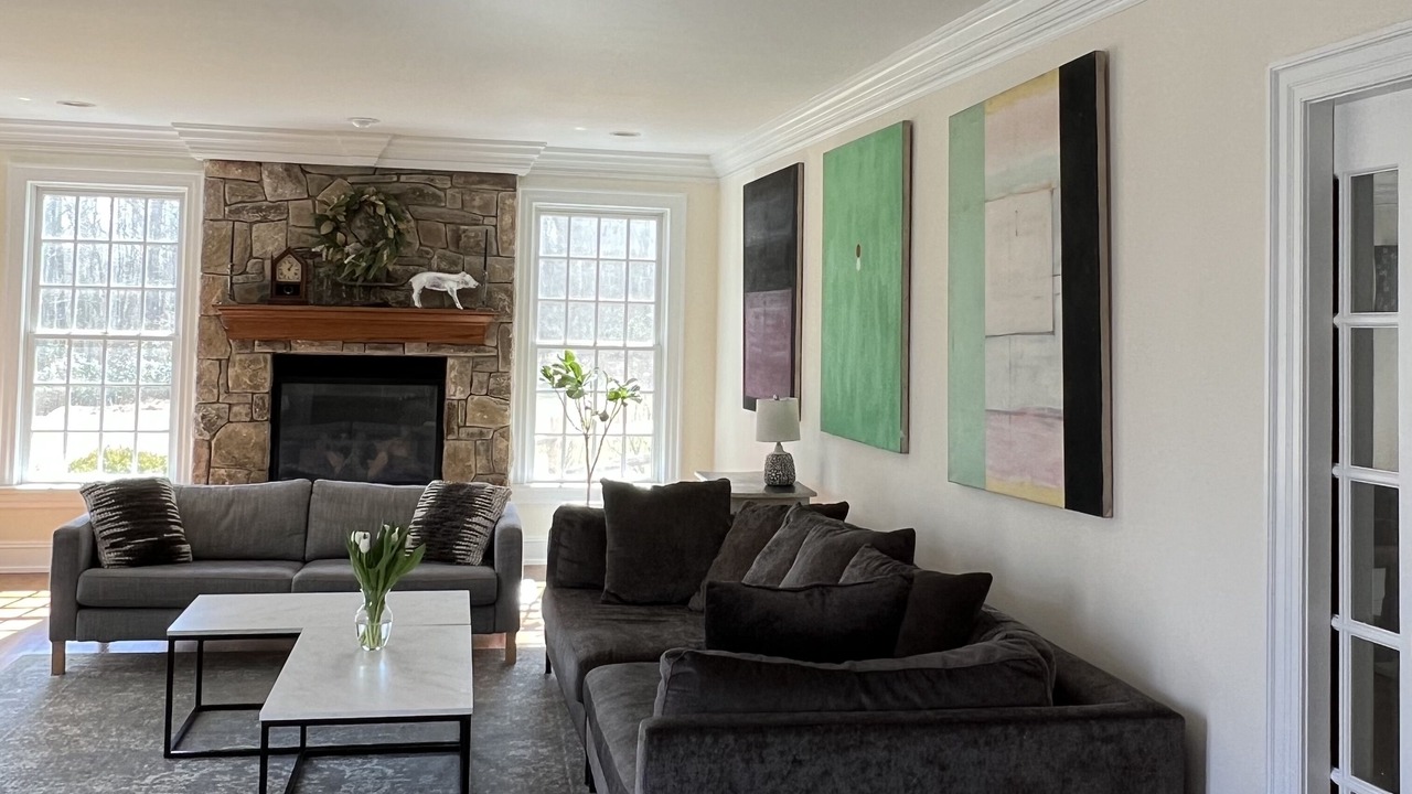 Photo of Livingroom in Lewisboro