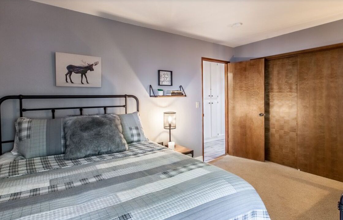Photo of Bedroom in Blue Jay