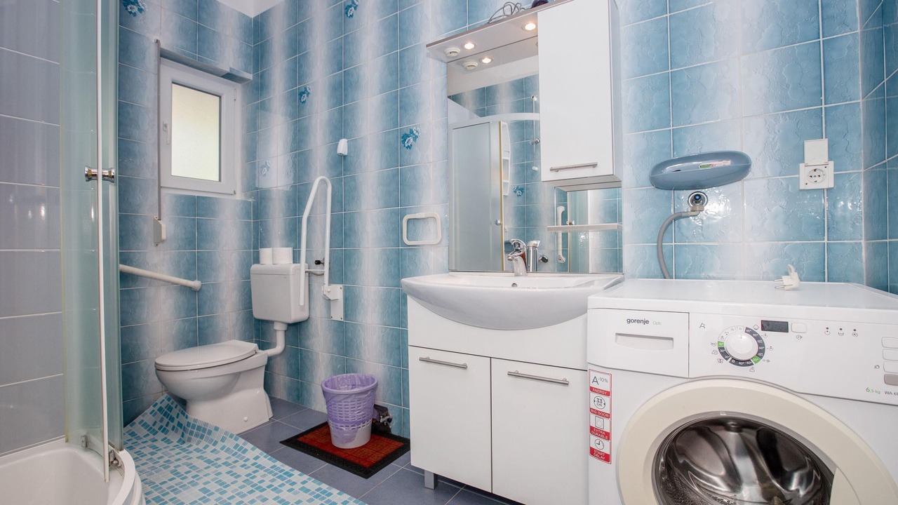 Photo of Bathroom in Palit