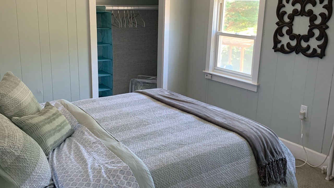 Photo of Bedroom in Tisbury