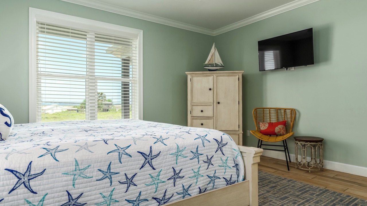Photo of Bedroom in Dauphin Island