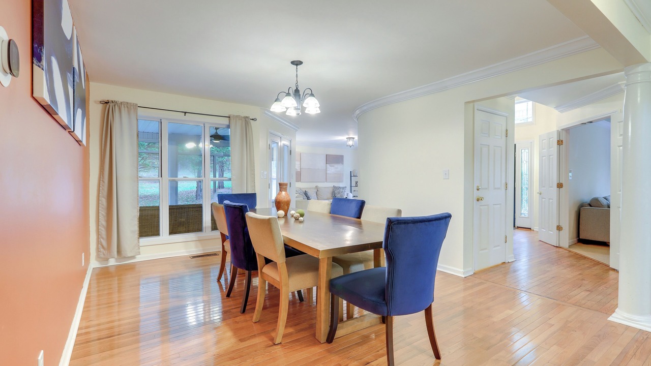 Photo of Others in Stockbridge