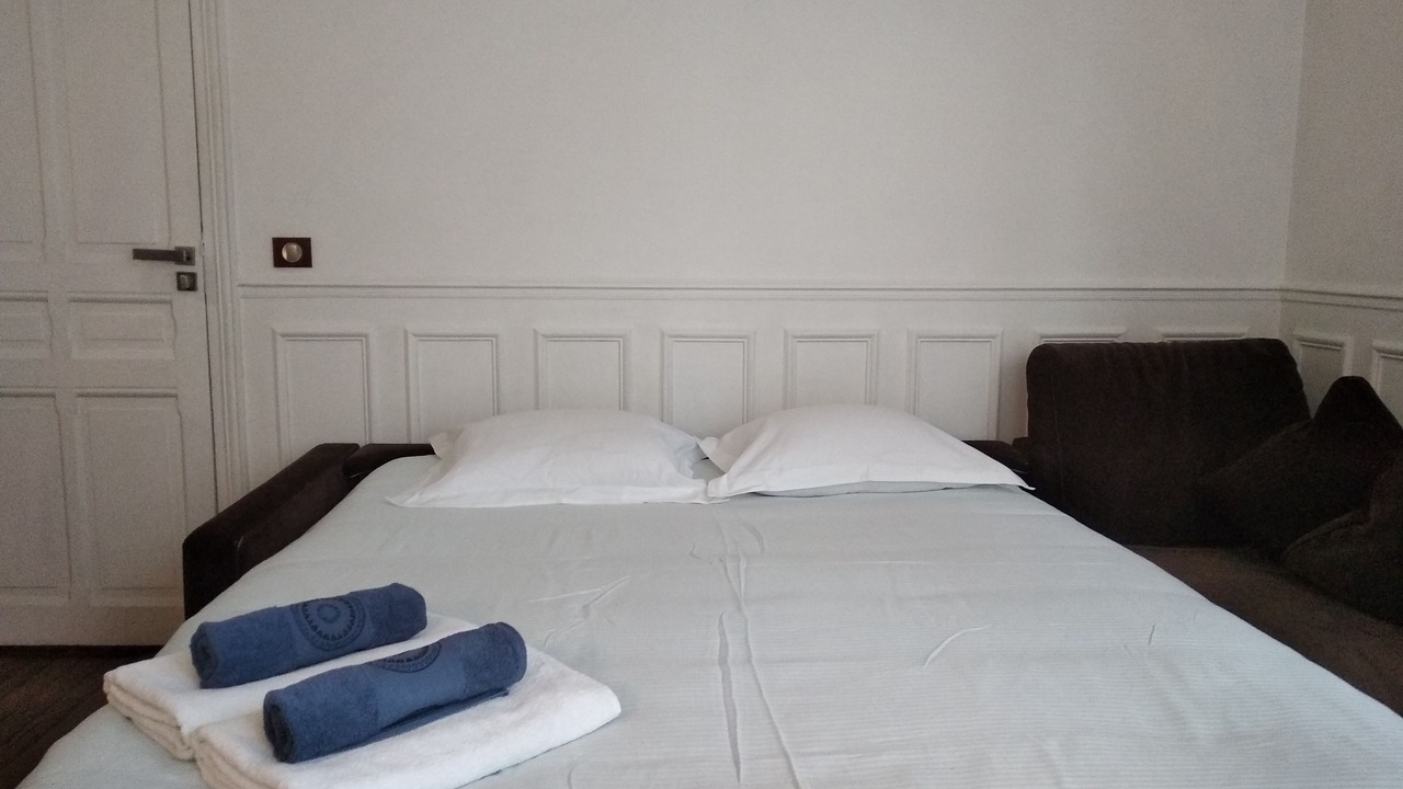 Photo of Bedroom in Prince–Marmottan