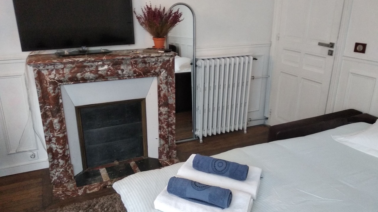 Photo of Bedroom in Prince–Marmottan