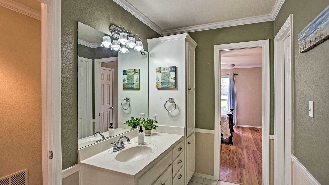 Photo of Bathroom in Coffee City