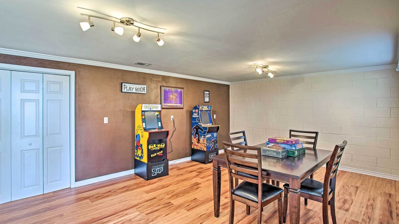 Photo of Bedroom in Coffee City