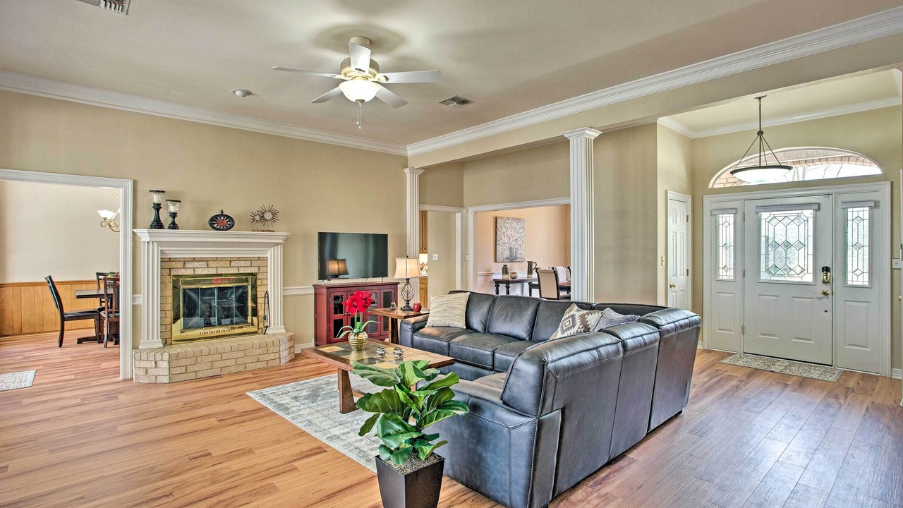 Photo of Bedroom in Coffee City