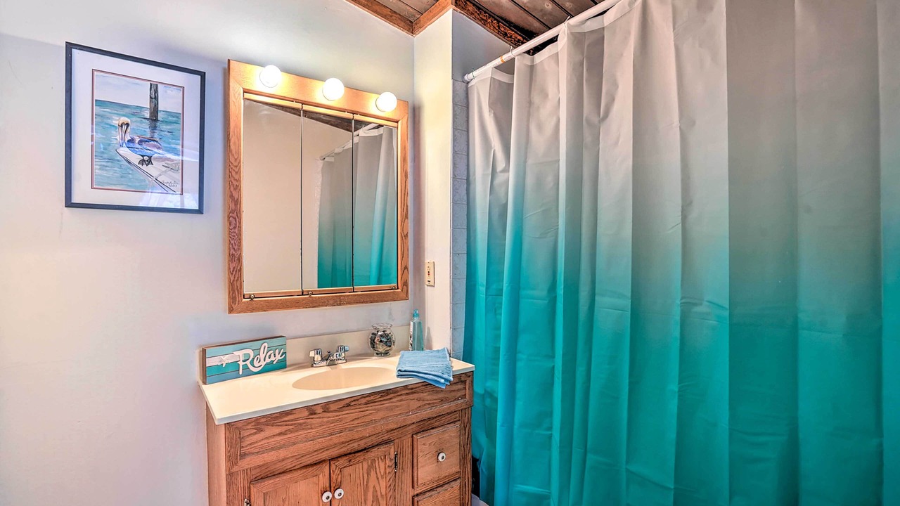 Photo of Bathroom in Lake