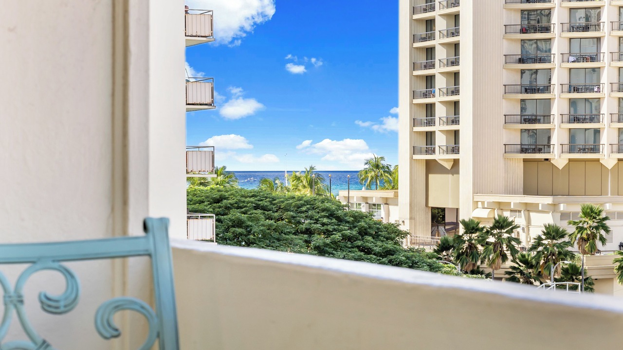 Photo of Patio Balcony in Waikiki