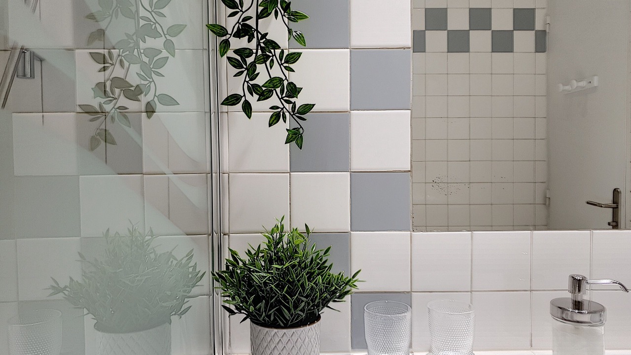 Photo of Bathroom in Boucle - Gros Caillou