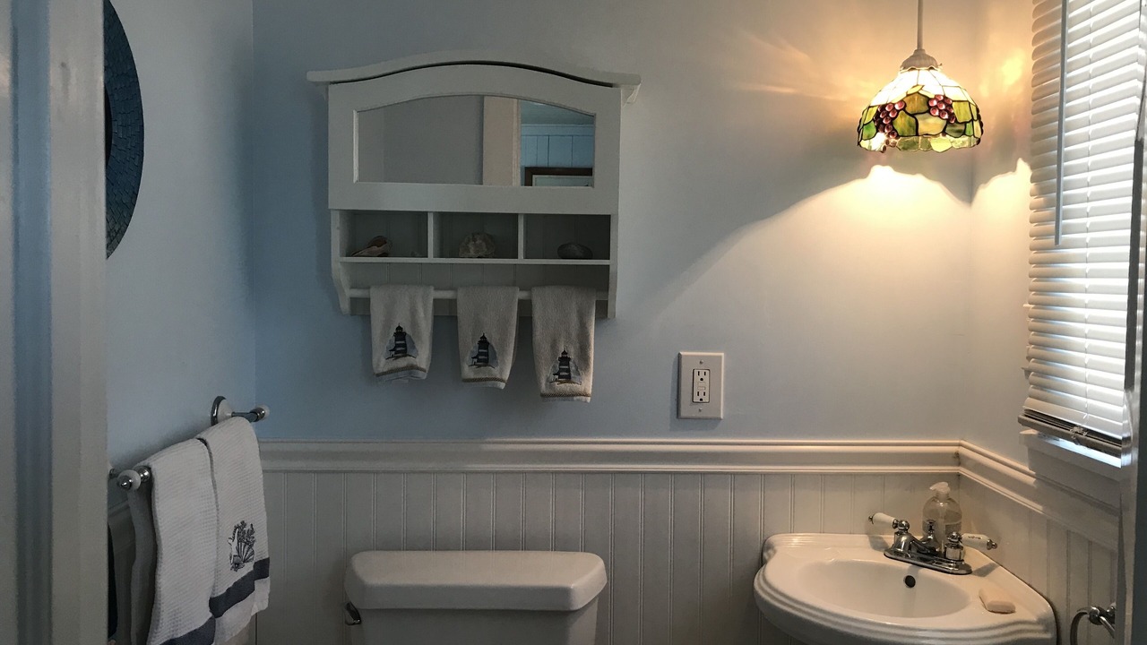 Photo of Others in Niantic