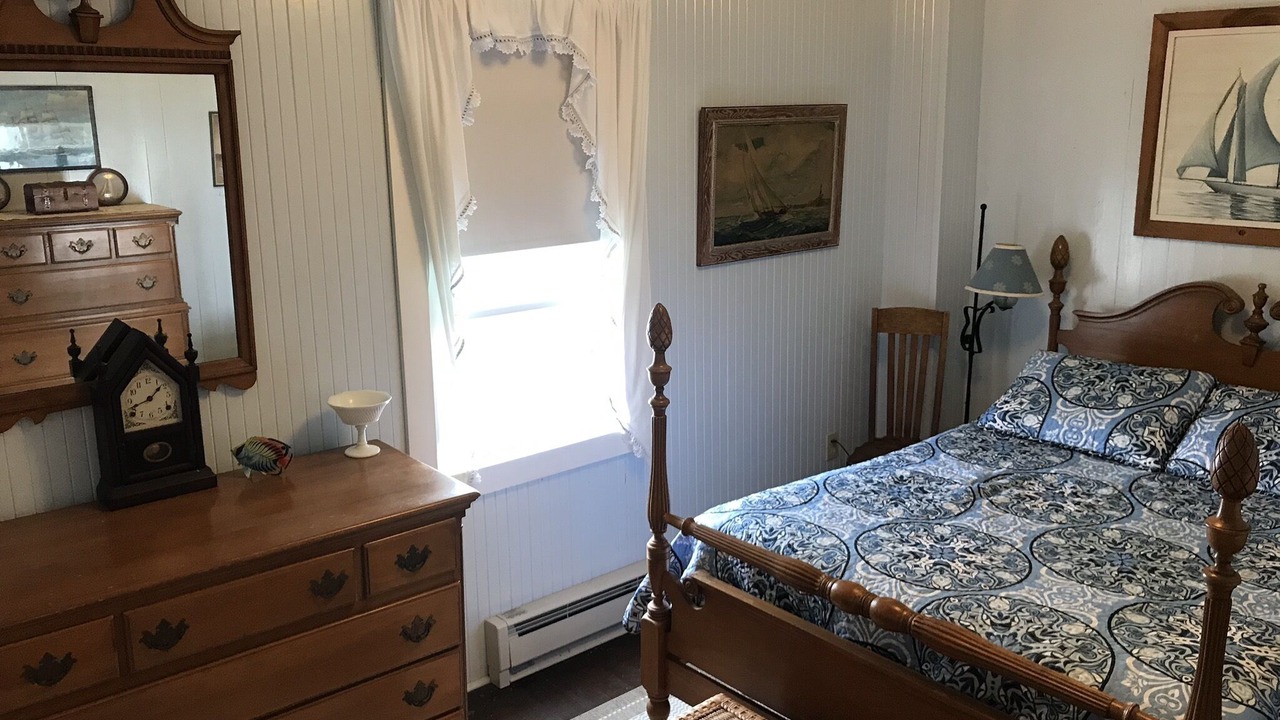 Photo of Bedroom in Niantic