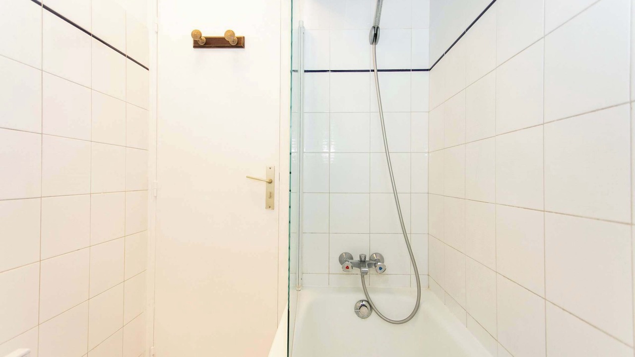 Photo of Bathroom in Arts-et-Metiers