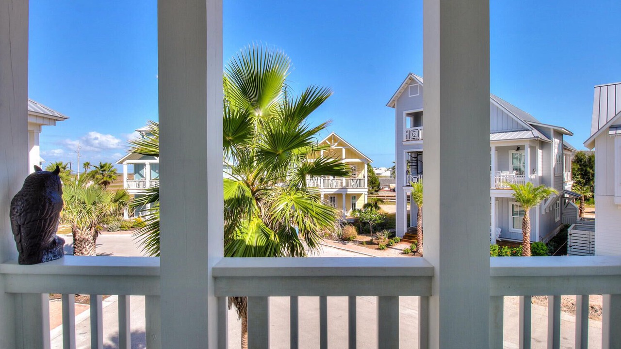 Photo of Patio Balcony in Cinnamon Shore