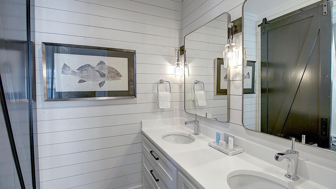 Photo of Bathroom in Cinnamon Shore
