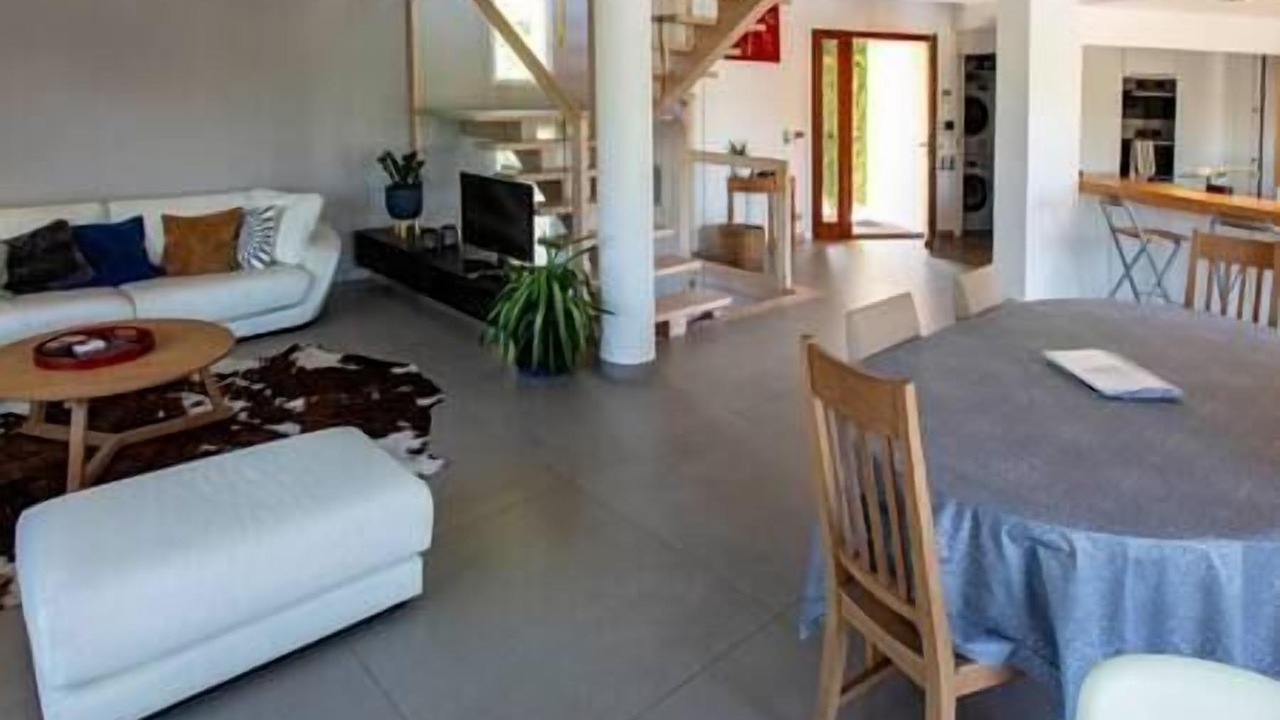 Photo of Livingroom in Menthon-Saint-Bernard