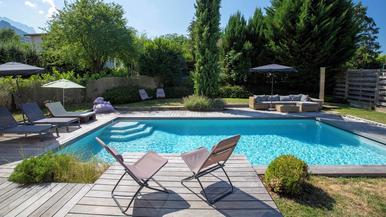 Photo of Outdoor in Menthon-Saint-Bernard