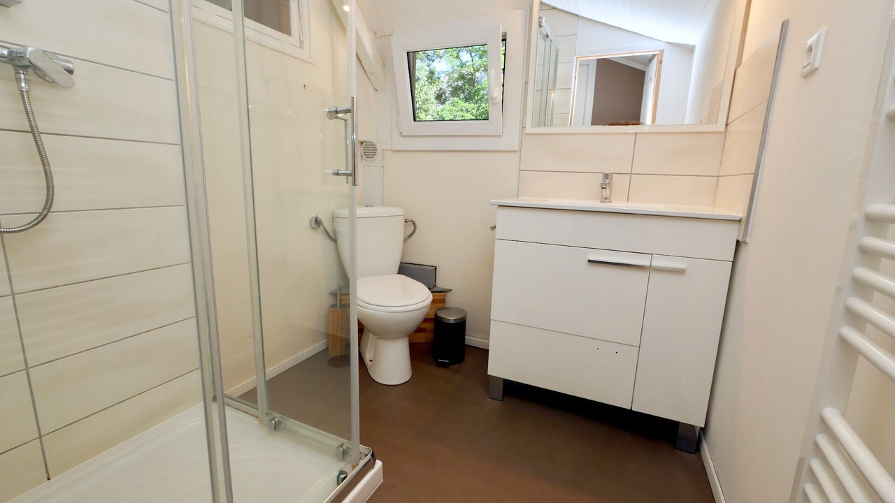 Photo of Bathroom in Le Bourg-d'Oisans