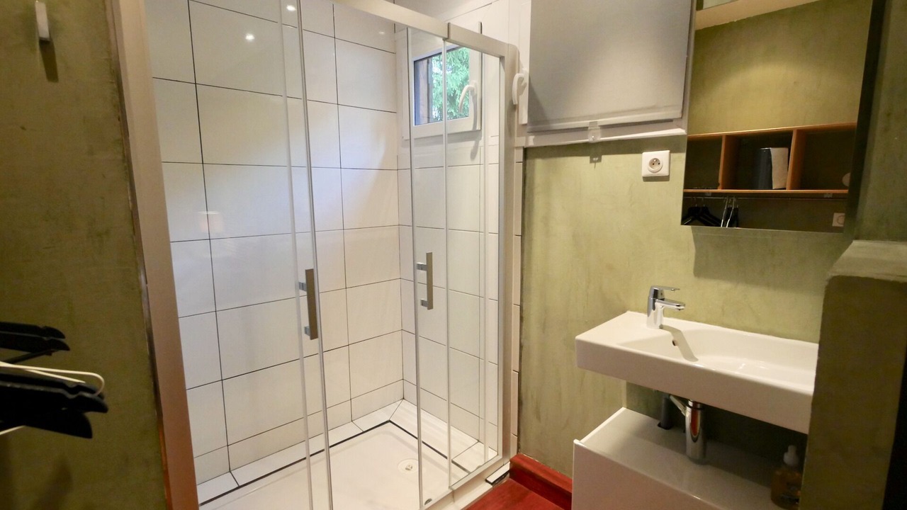 Photo of Bathroom in Le Bourg-d'Oisans