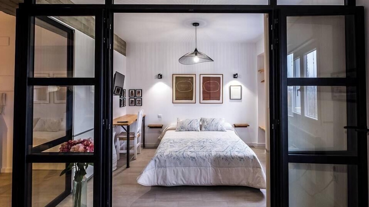 Photo of Bedroom in Logrono Historic Centre