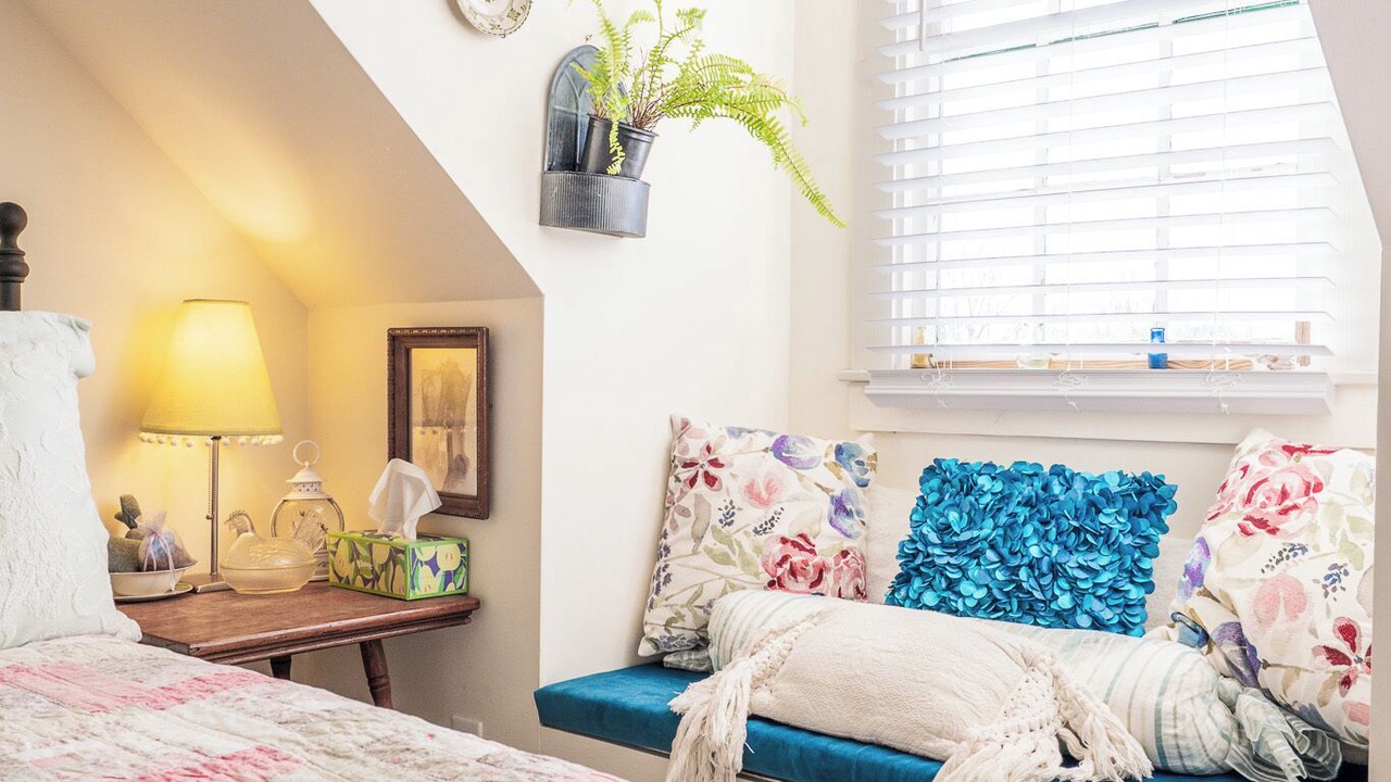 Photo of Bedroom in Southmont