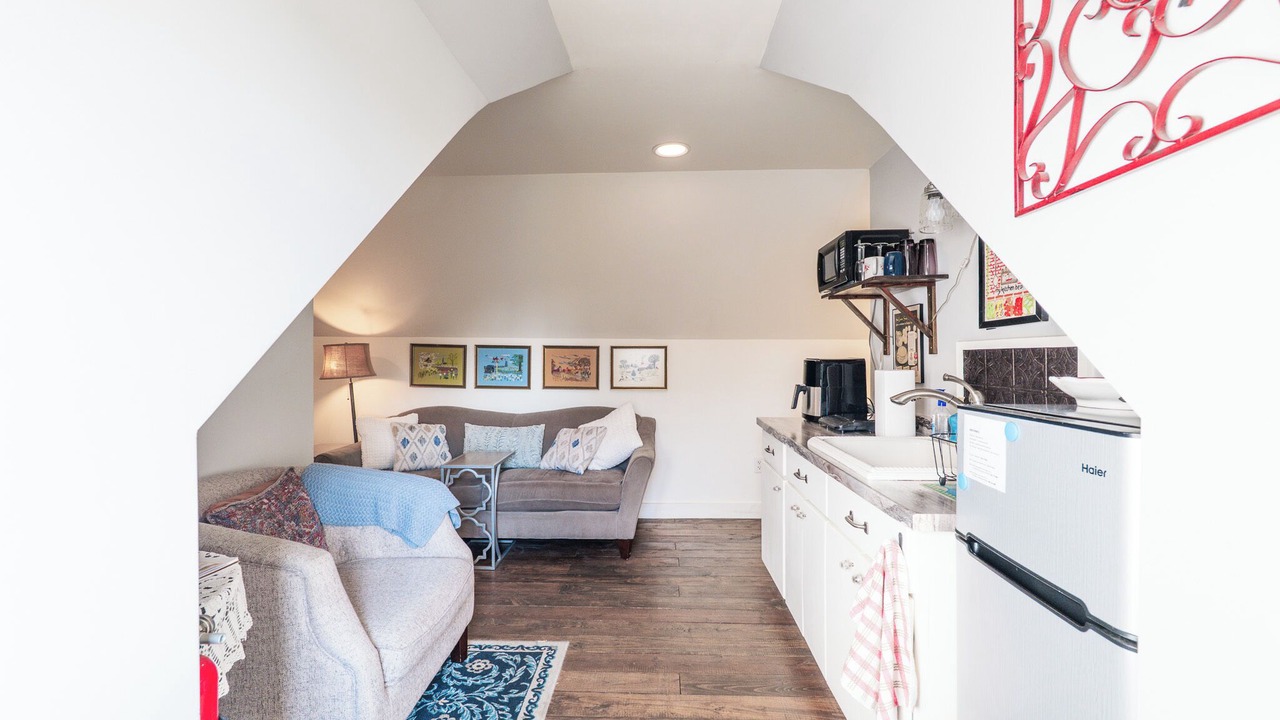 Photo of Livingroom in Southmont